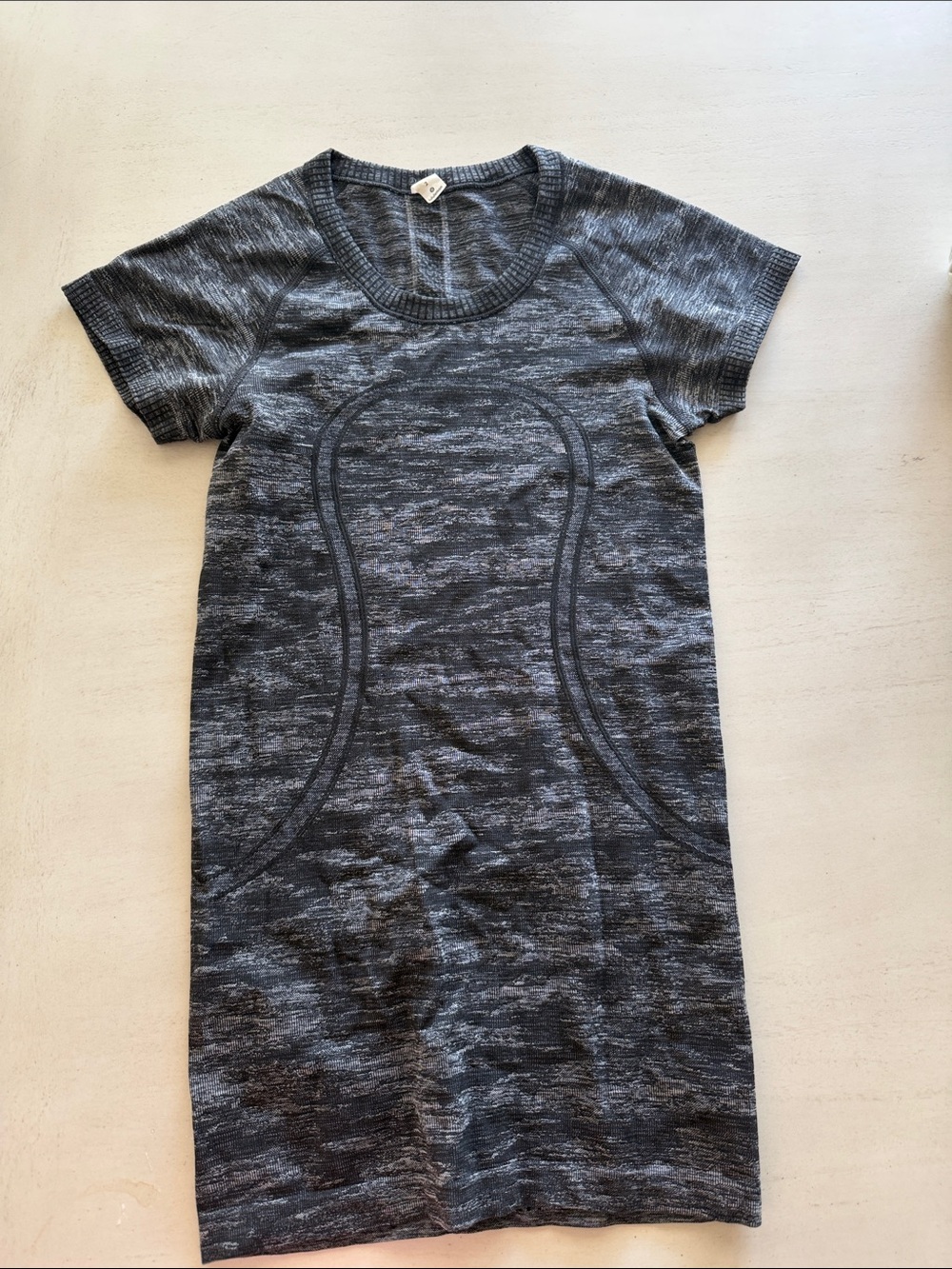 lululemon athletica Heathered Charcoal Short Sleeve Tee